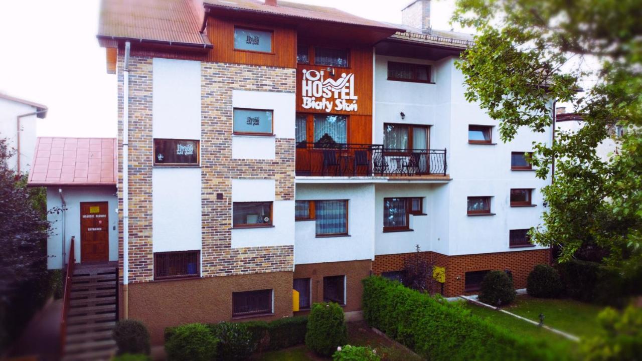 Bialy Slon Delux Hostel Gdynia Exterior photo